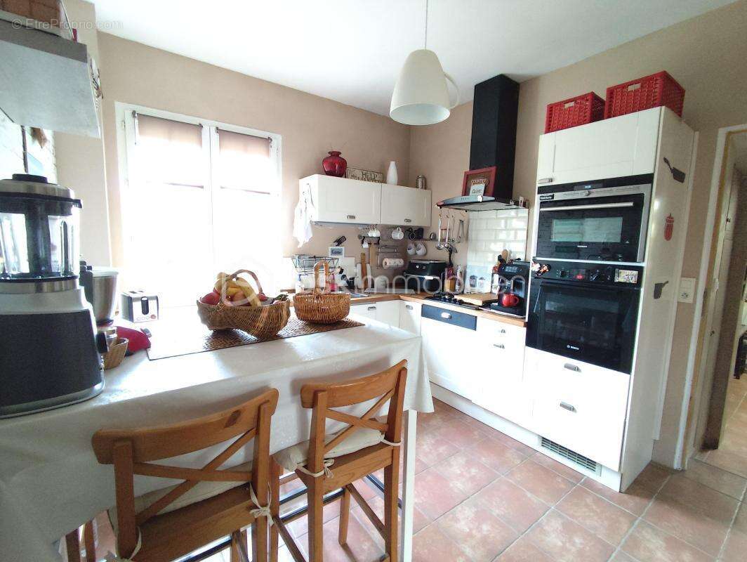Maison 4 chambres, 143 m2, terrain 531 m2 proche centre ville + Annexe 17m2 - photo 7