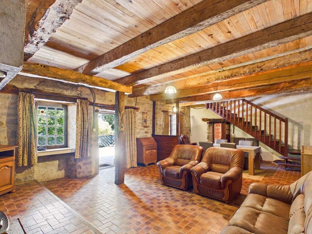 Secteur Tarn-Et-Garonne, Charmante Maison en Pierre avec 2 chambres à Puylagarde - photo 7