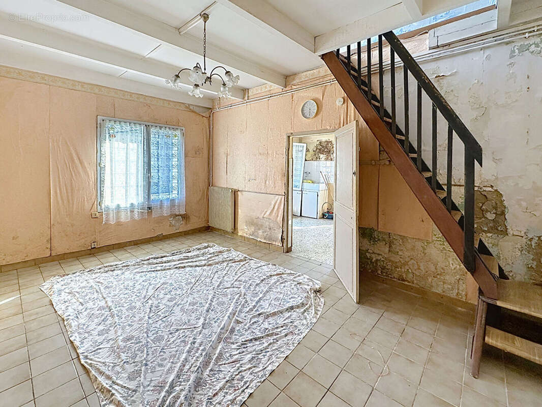 Maison à PORT-DES-BARQUES