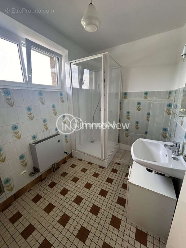 Maison mitoyenne a renover de 84m2 sur 1232m2 de terrain - photo 9