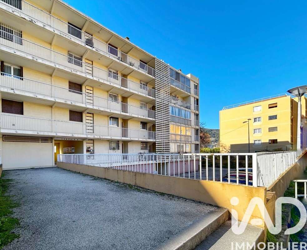 Photo 2 - Appartement à LA VALETTE-DU-VAR