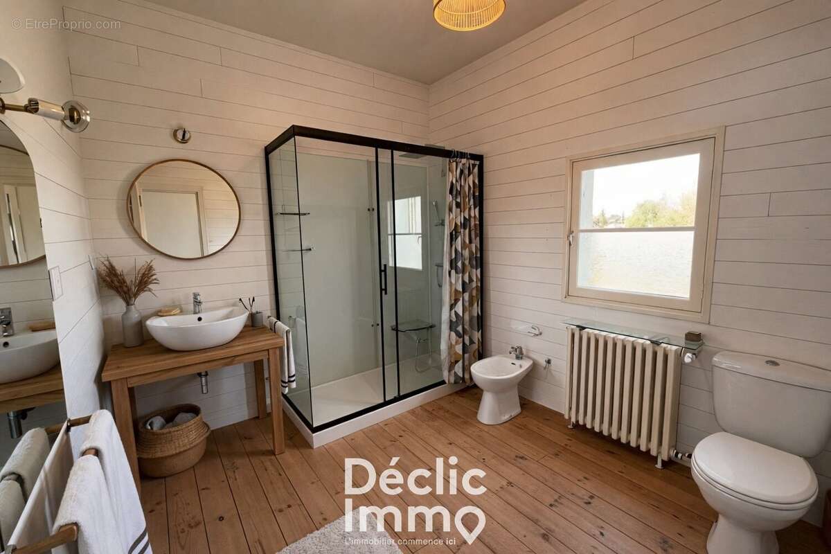 Maison à FARGUES-SAINT-HILAIRE