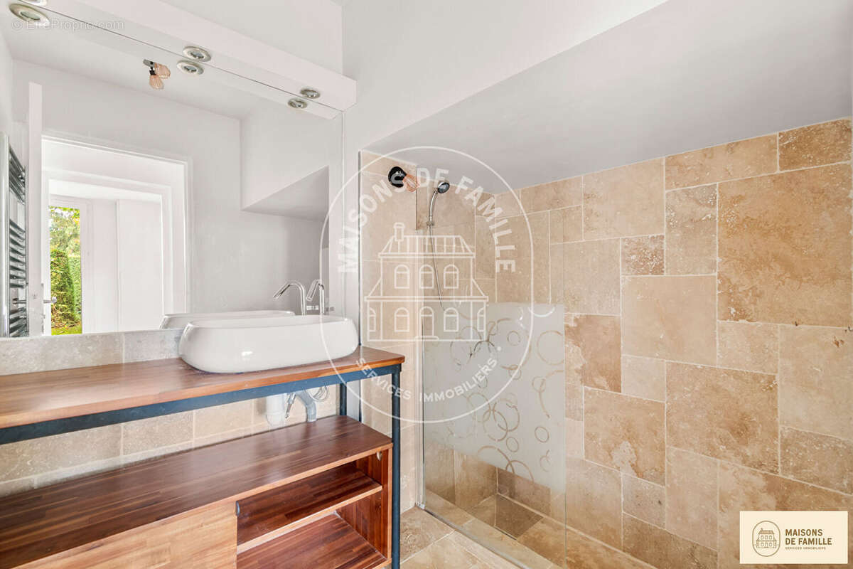 Appartement à BOUGIVAL