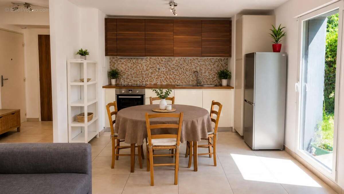 Hypercentre, T2 rez-de-jardin avec garage, au calme - photo 5