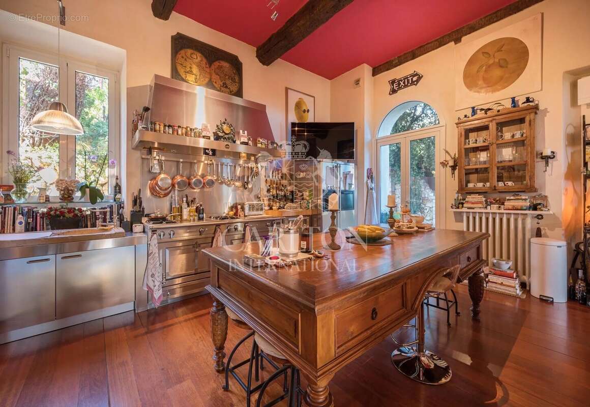 Maison à EZE