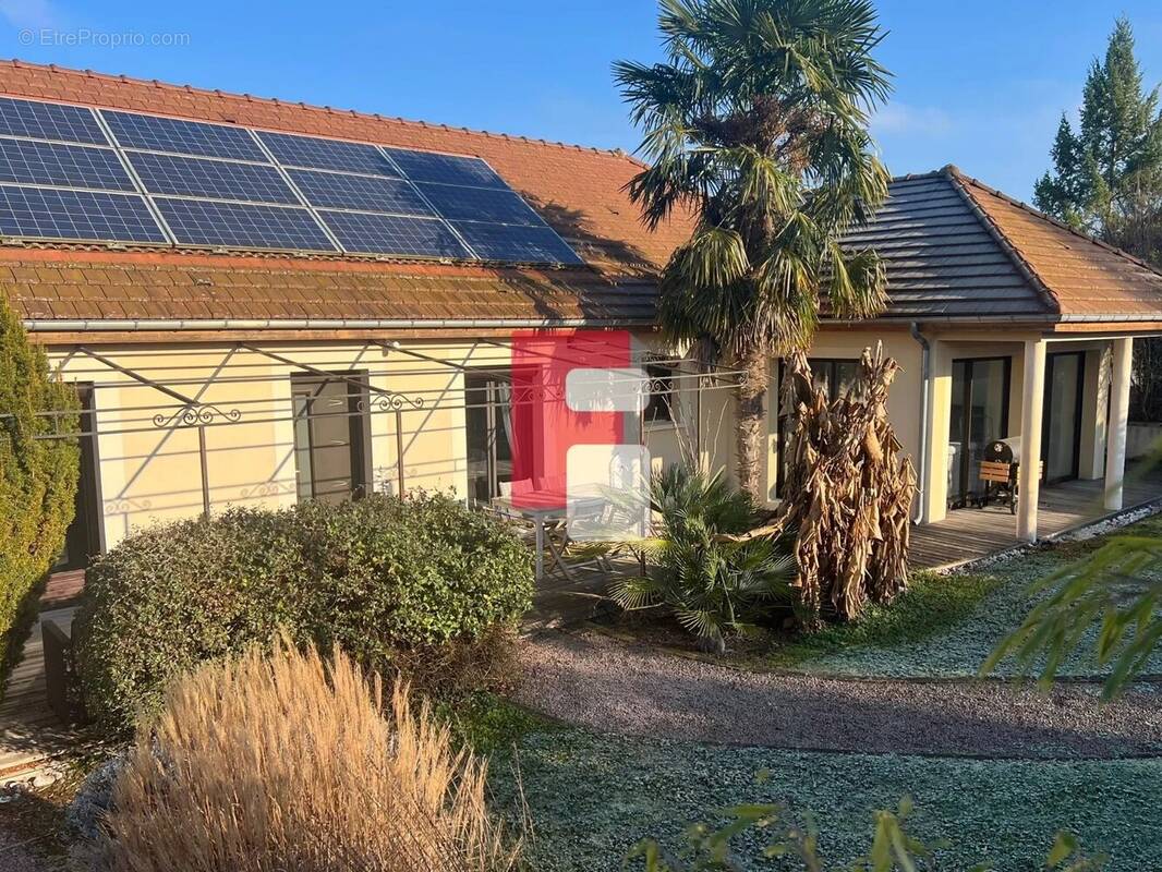 Maison à COURTERANGES