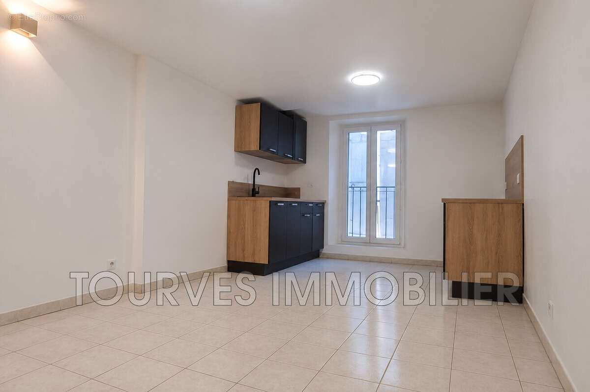 Appartement à SAINT-MAXIMIN-LA-SAINTE-BAUME