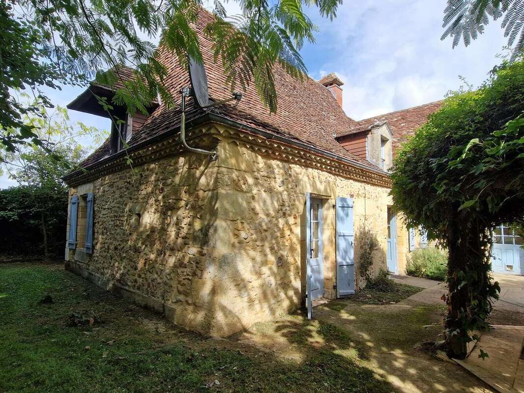 20250916155107 - Maison à SAINT-FELIX-DE-REILLAC-ET-MORTEMART