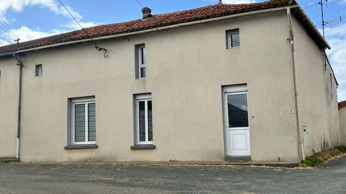 Maison à LA FLOCELLIERE