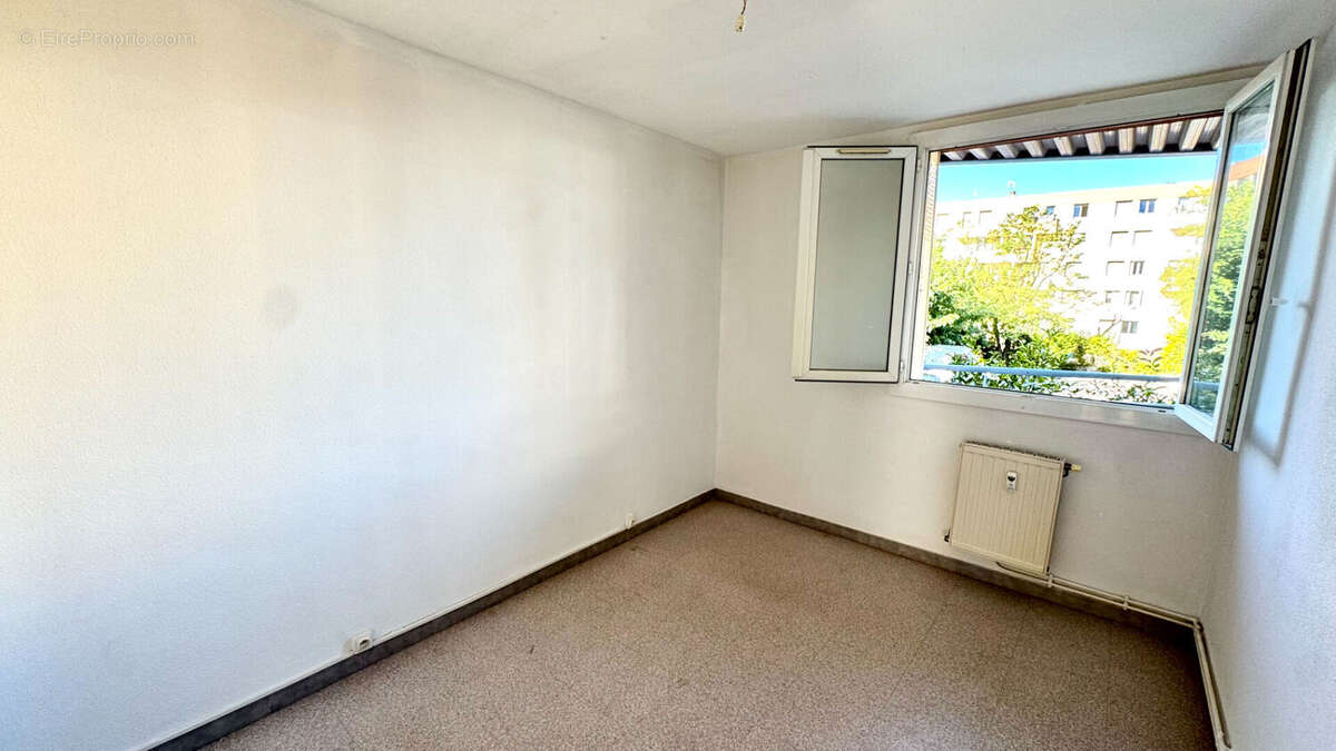 Appartement à SORGUES