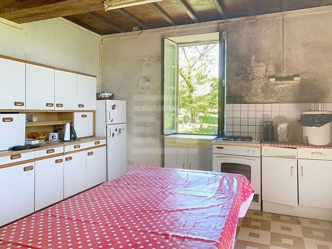 Maison à SAINT-CLAR