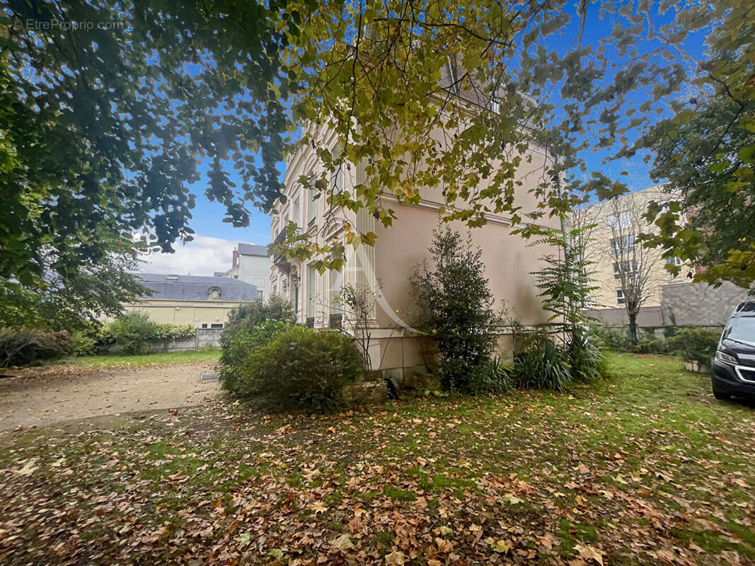 Maison Les Mureaux 220 m² - photo 4