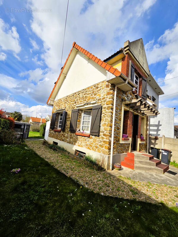 Maison à JUVISY-SUR-ORGE