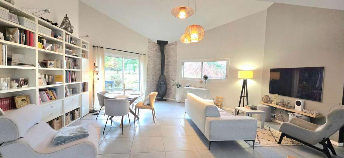 Maison à MONTPON-MENESTEROL