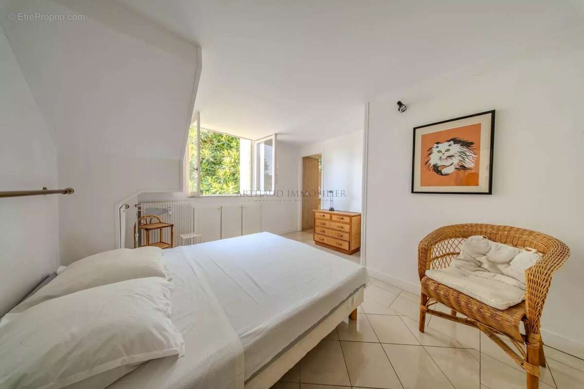 Appartement à ROQUEBRUNE-CAP-MARTIN