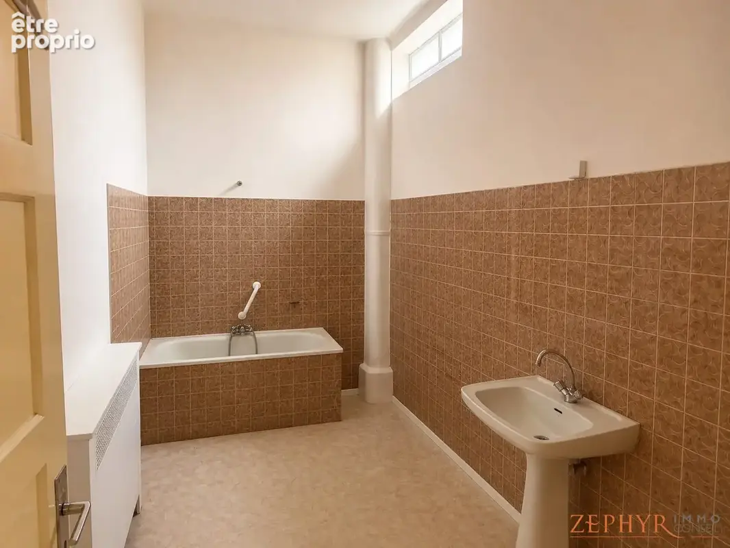 Appartement 4 pièces 111 m² à vendre à Grigny (69520) - photo 8