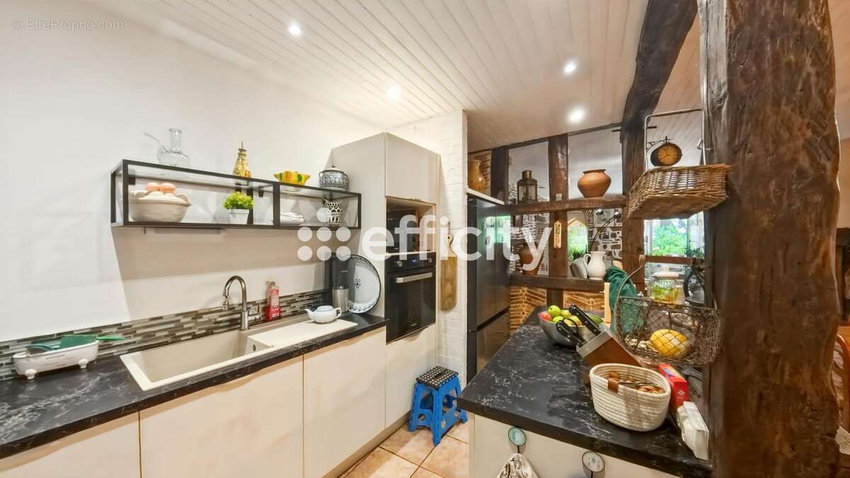 Maison 265 m² à Penne-D'agenais  - photo 8