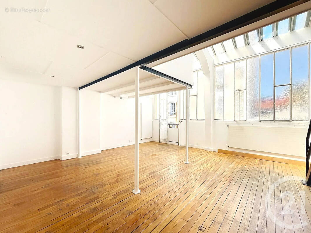 Appartement à PARIS-14E