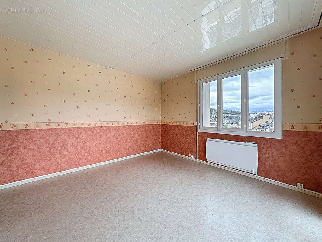 Appartement à AIX-LES-BAINS