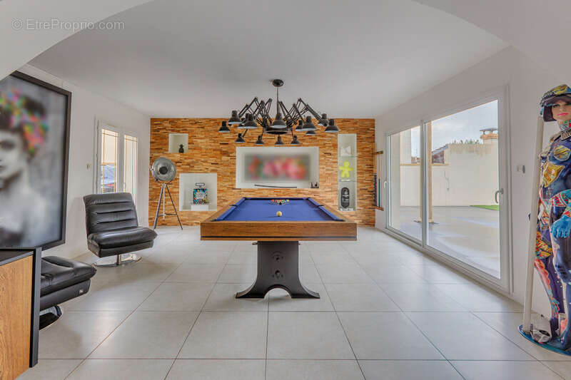 Maison à VILLAINES-SOUS-BOIS