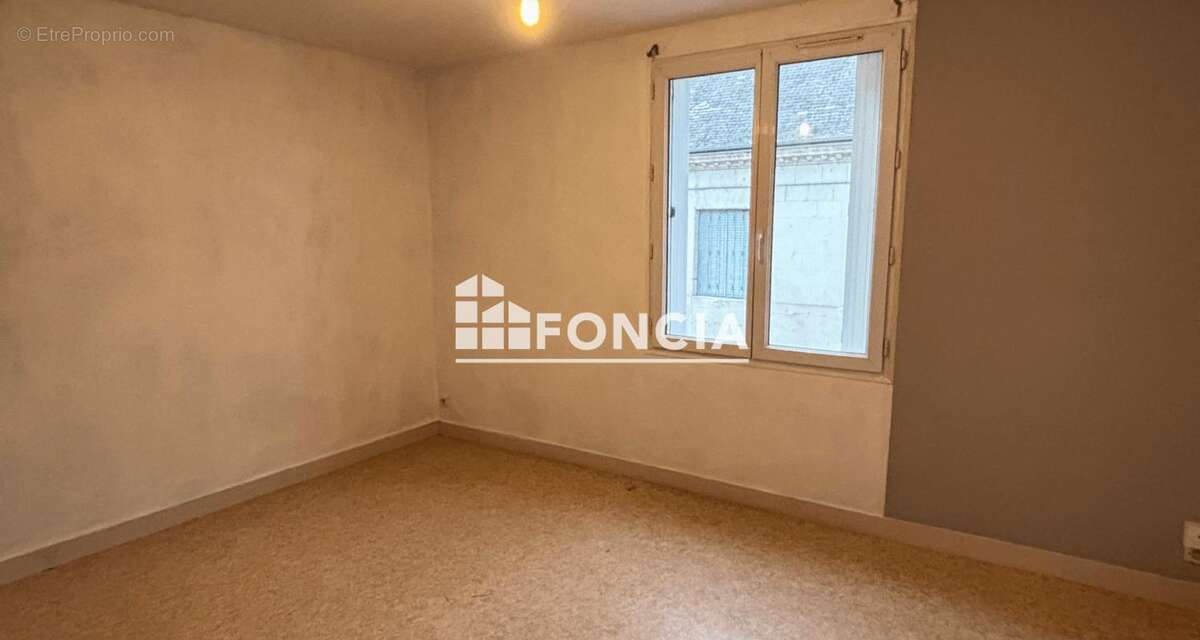 Maison à AZAY-LE-RIDEAU