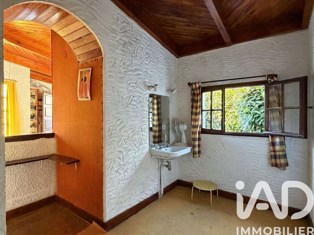 Photo 9 - Maison à RUELLE-SUR-TOUVRE