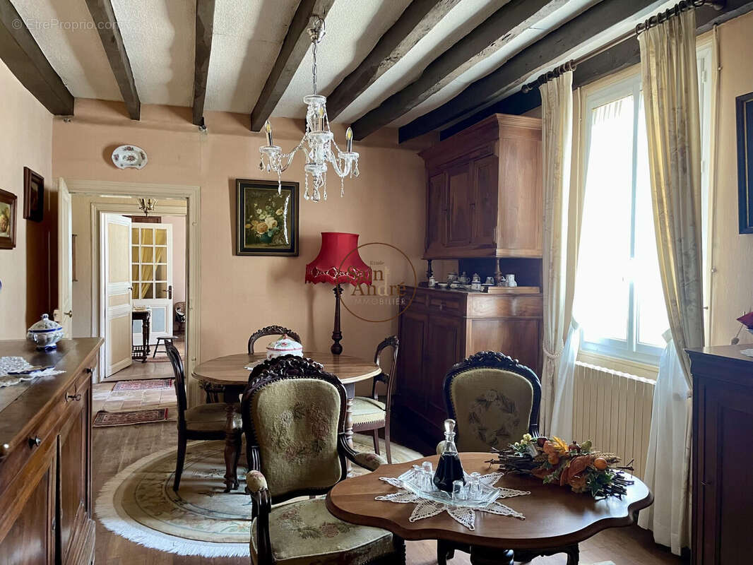 Maison 145 m² à Magnac-Sur-Touvre  - photo 4