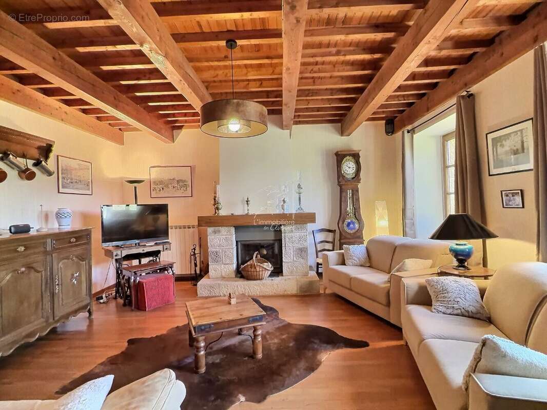 Maison à SAINT-SAUVEUR-CAMPRIEU