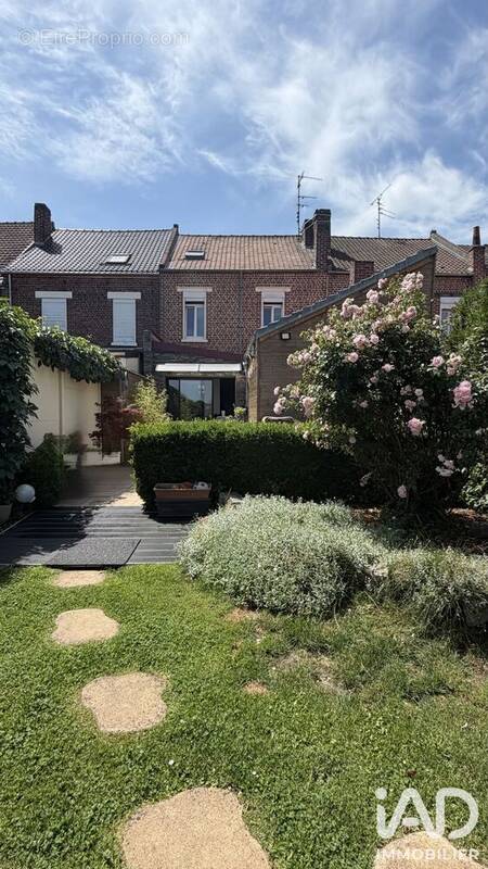 Photo 1 - Maison à SIN-LE-NOBLE