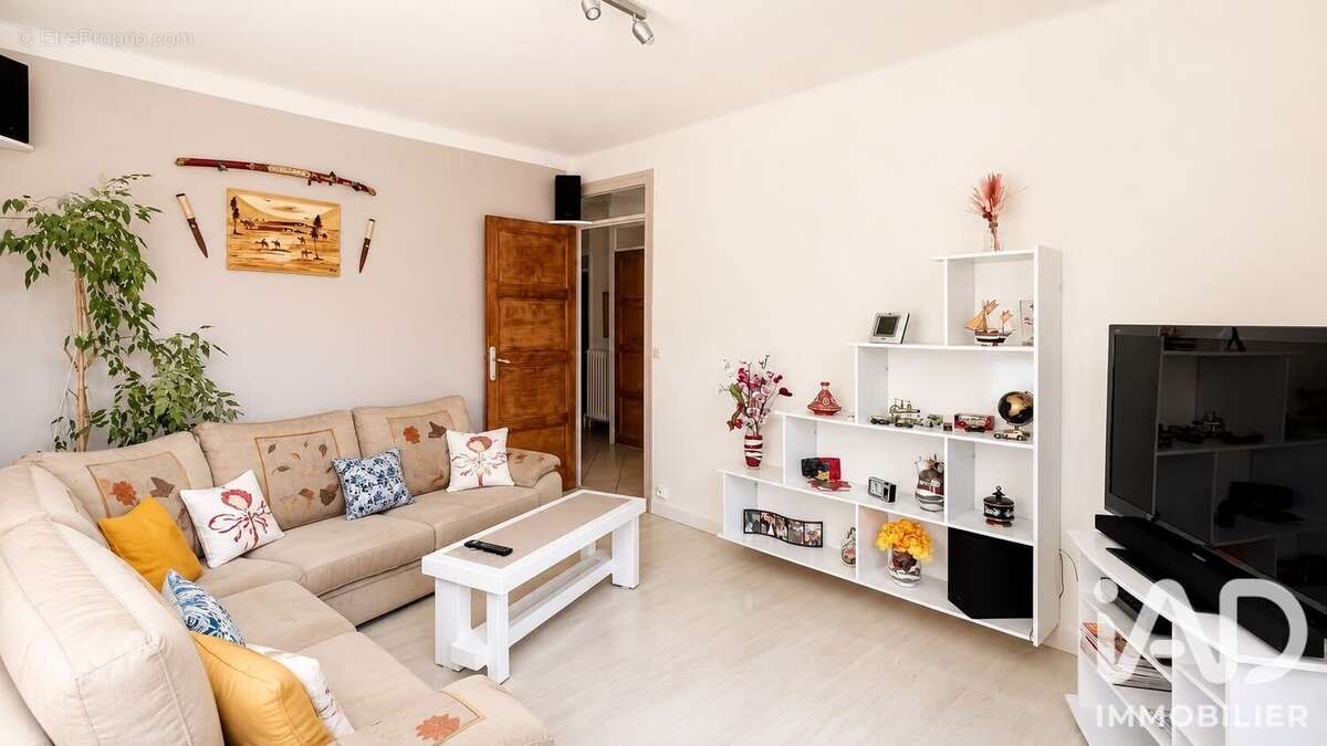 Maison 166 m² à Echirolles  - photo 6