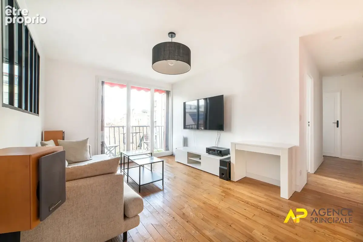 Appartement à LA GARENNE-COLOMBES