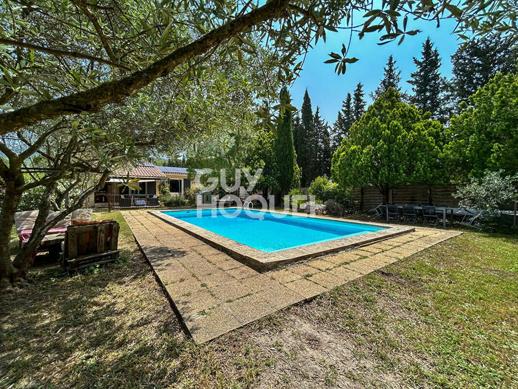 Maison à SAUMANE-DE-VAUCLUSE