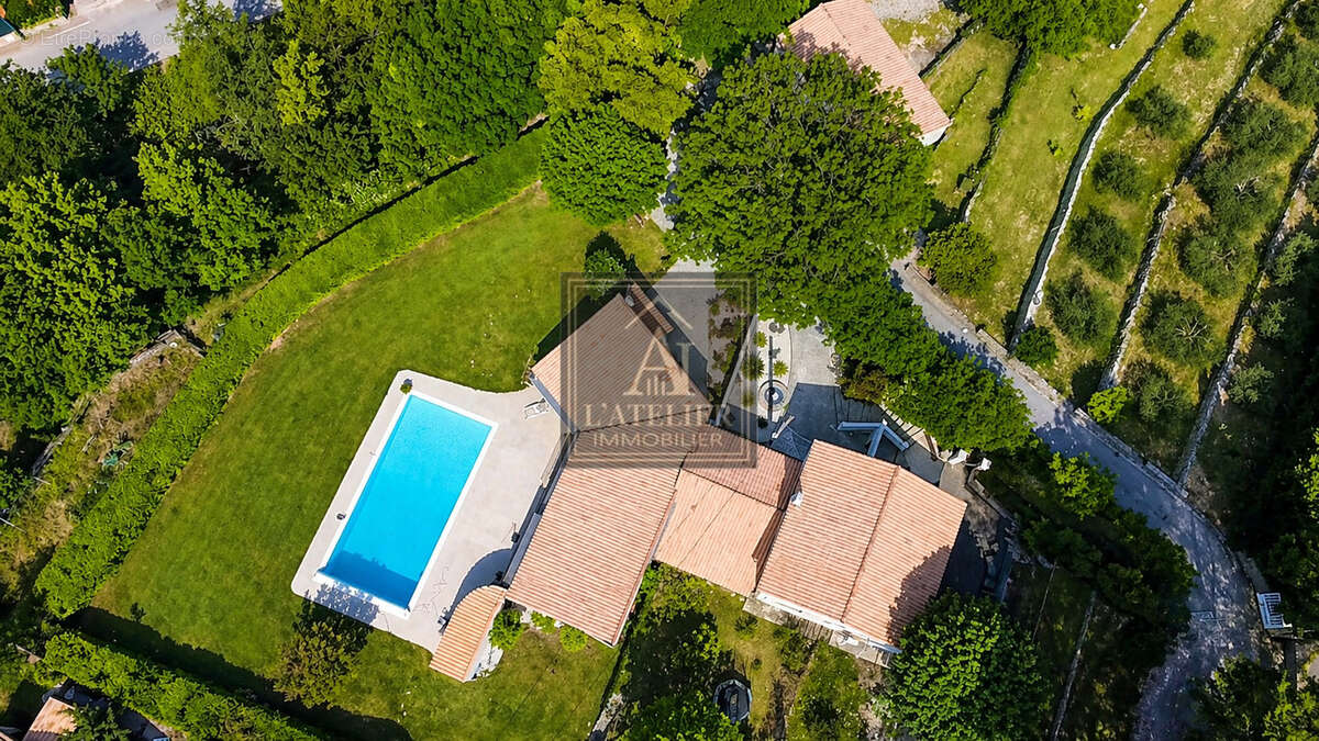 Maison à SOLLIES-TOUCAS