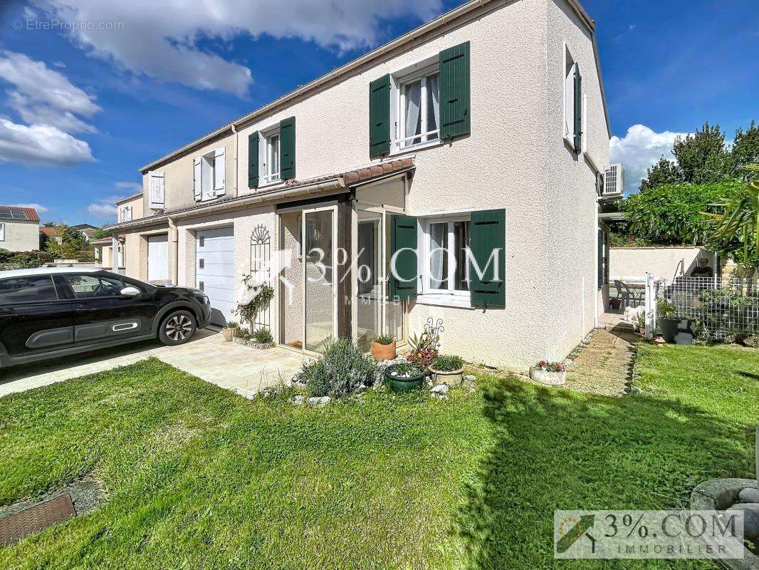Maison à BOURG-LES-VALENCE