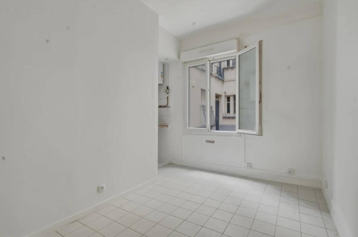 Appartement à PARIS-20E