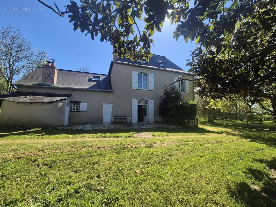 Maison à LOIGNE-SUR-MAYENNE