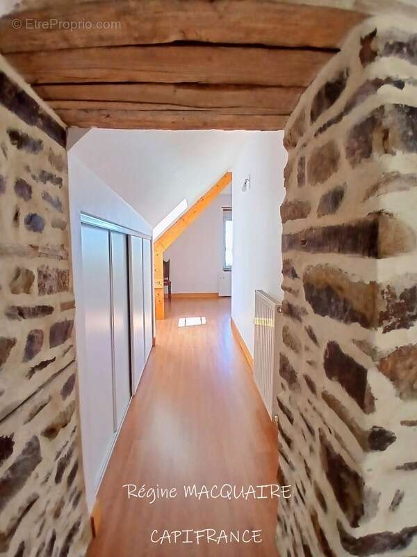 Maison en pierre à Sourdeval (50) – 4 pièces – 3 chambres dont 1 au rdc + dépendances – Terrain 2 500 m² - photo 14