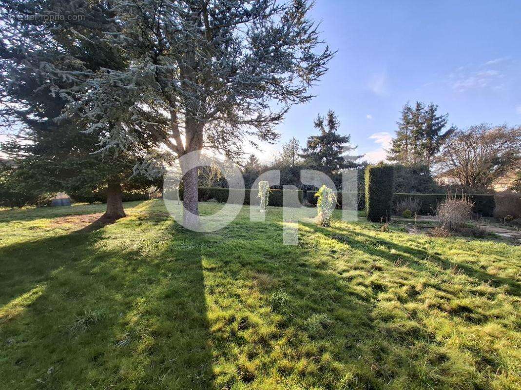 Maison à TROSLY-BREUIL