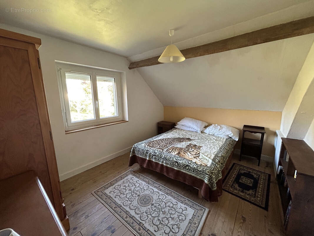 Maison à MARCILLAC-LA-CROISILLE