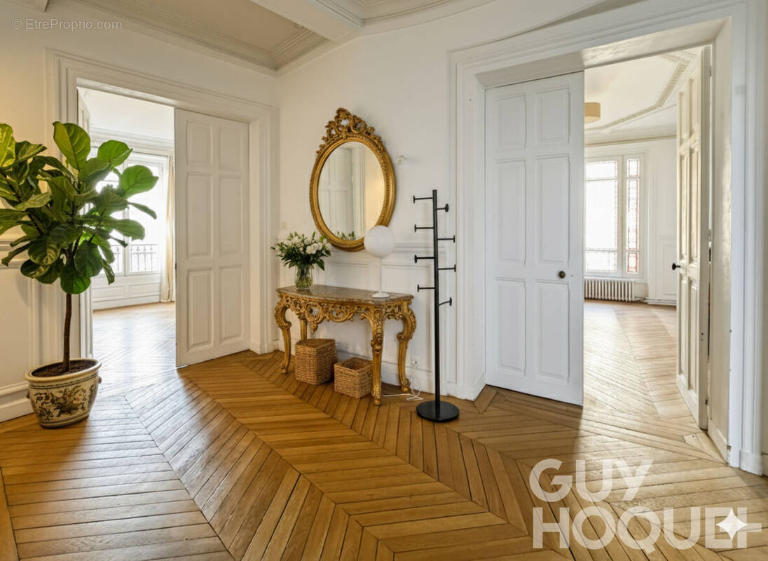 Appartement à VERSAILLES