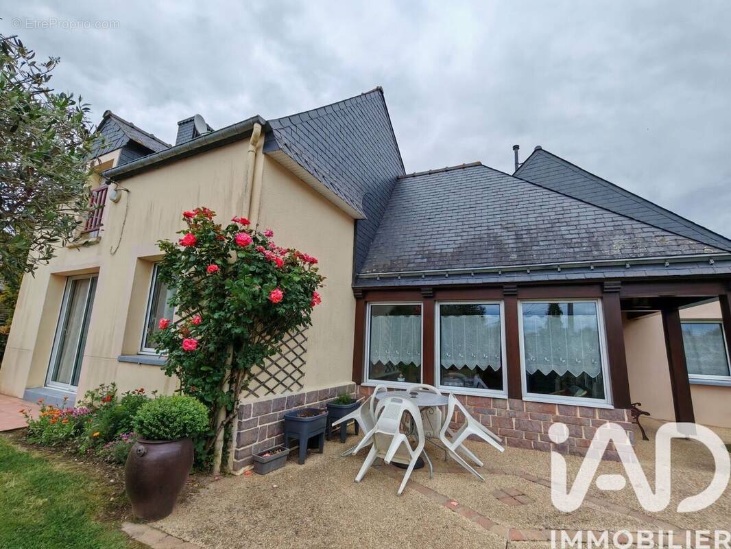 Photo 1 - Maison à CAMPENEAC