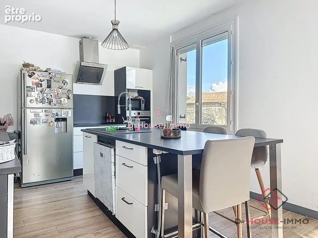 Maison 97 m² à Neuvic  - photo 4