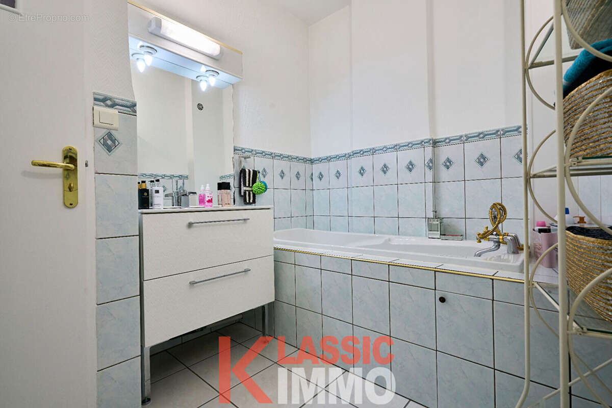 Appartement 4 chambres 135 m² garage - photo 7