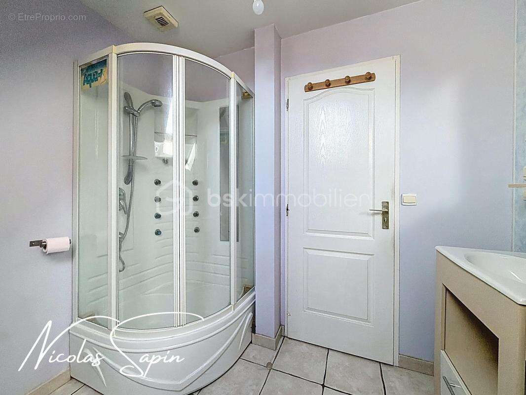 Maison à SECHILIENNE