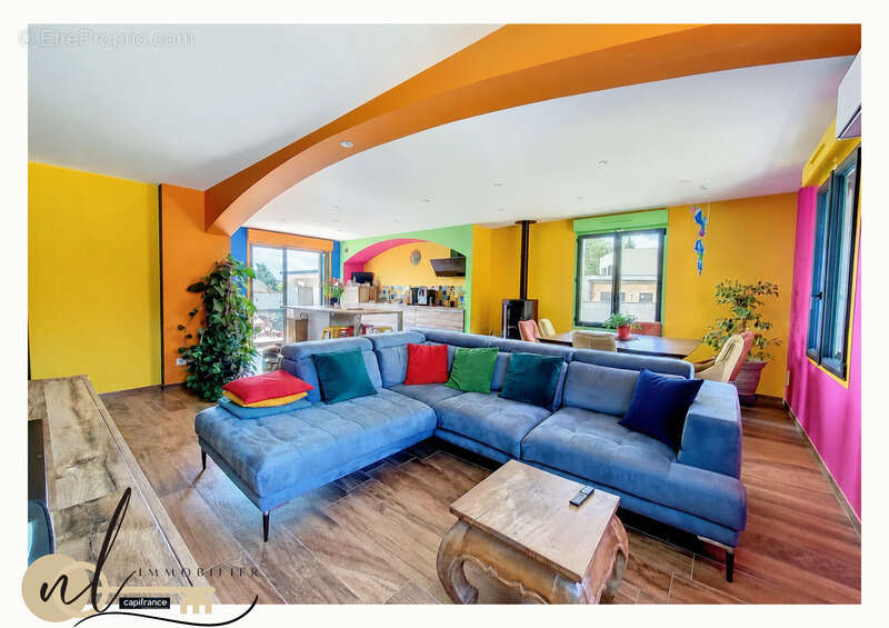 SOLEYMIEU – Maison 5 pièces entièrement rénovée avec vue dégagée, SPA, dépendance et possibilité d’espace professionnel indépend - photo 6