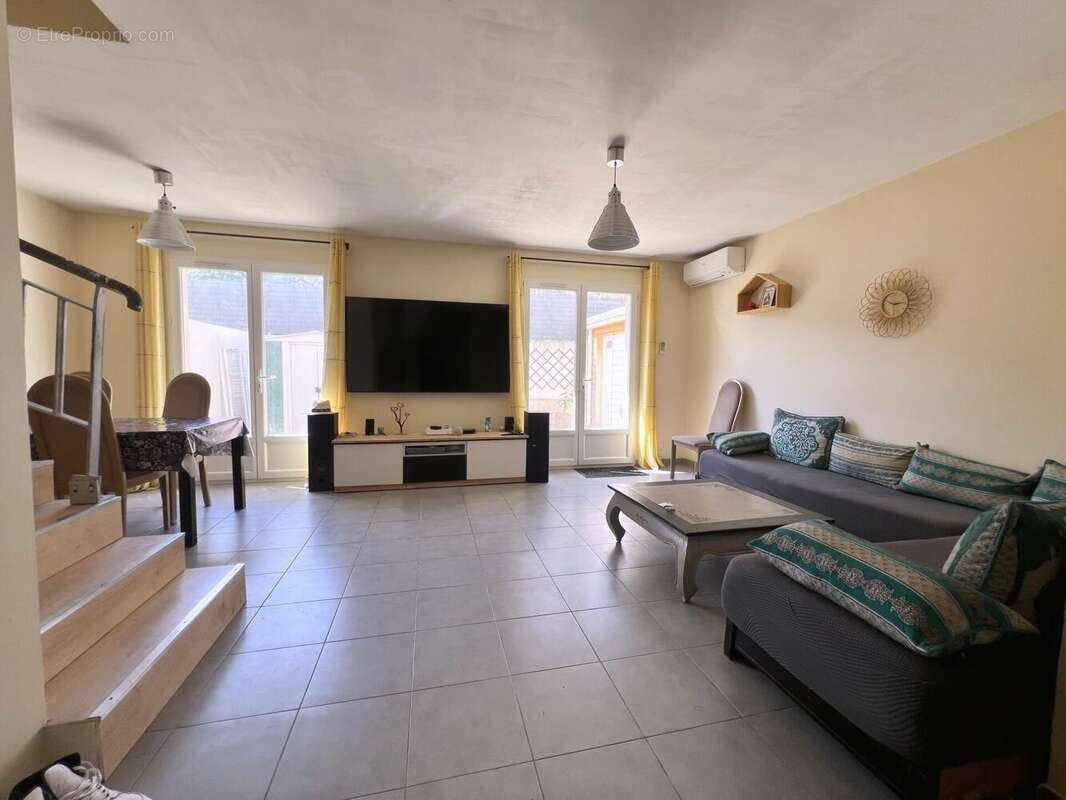 Photo 3 - Maison à MEYRARGUES