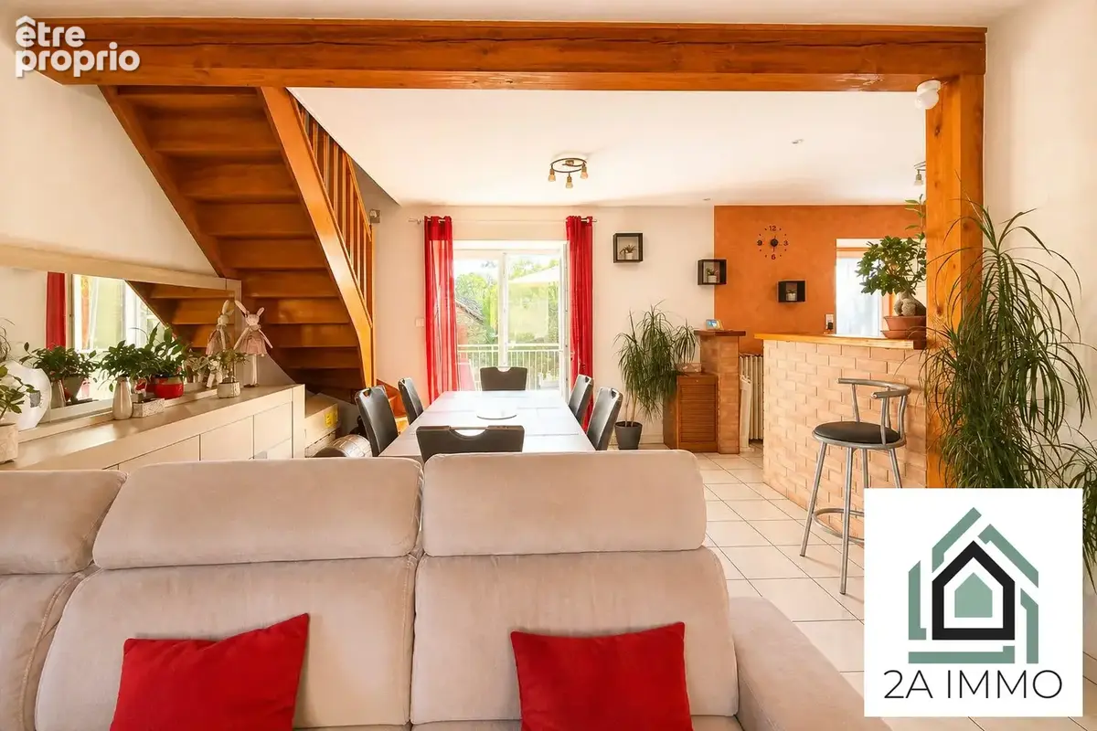 Maison 126 m² à Pontaumur  - photo 2