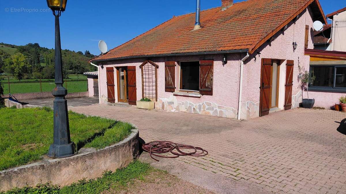 Photo 2 - Maison à POUILLY-SOUS-CHARLIEU