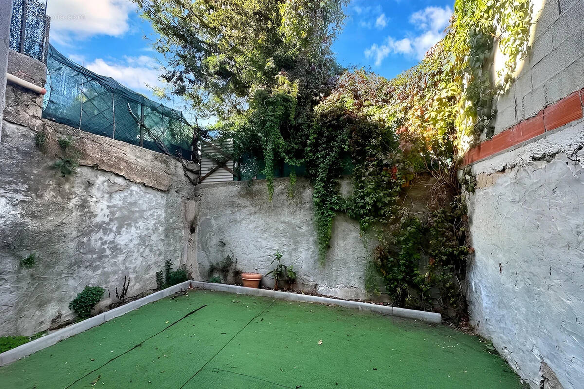 Appartement à PIGNANS