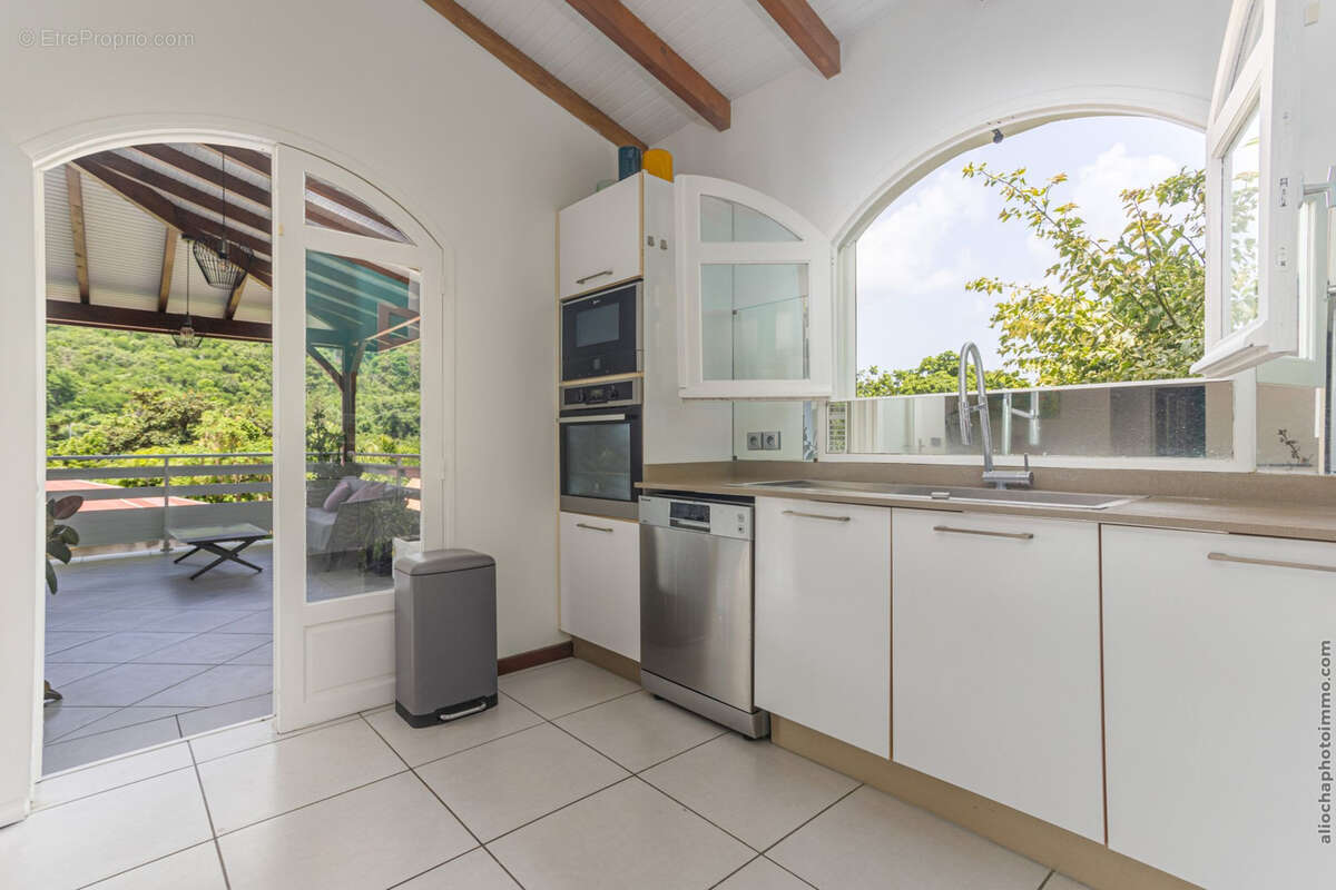 Maison à CASE-PILOTE